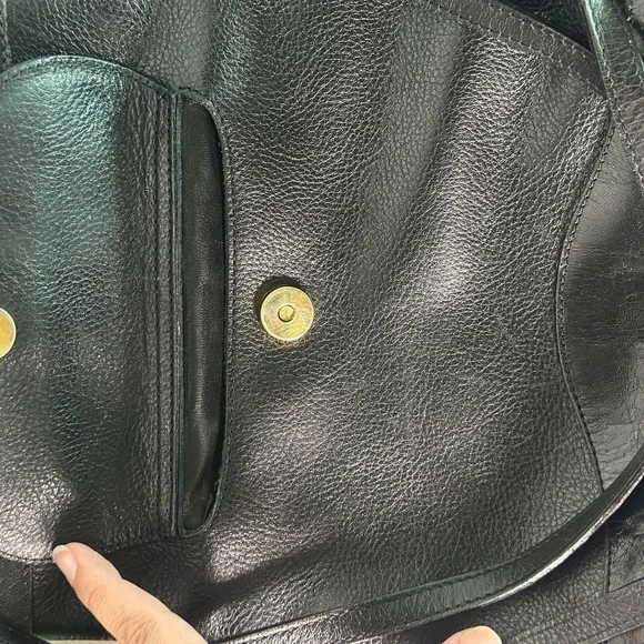 Vintage Bally Pebble Leather Bucket Shoulder Bag Gold Chain Front Flap Pocket - Picture 4 of 8